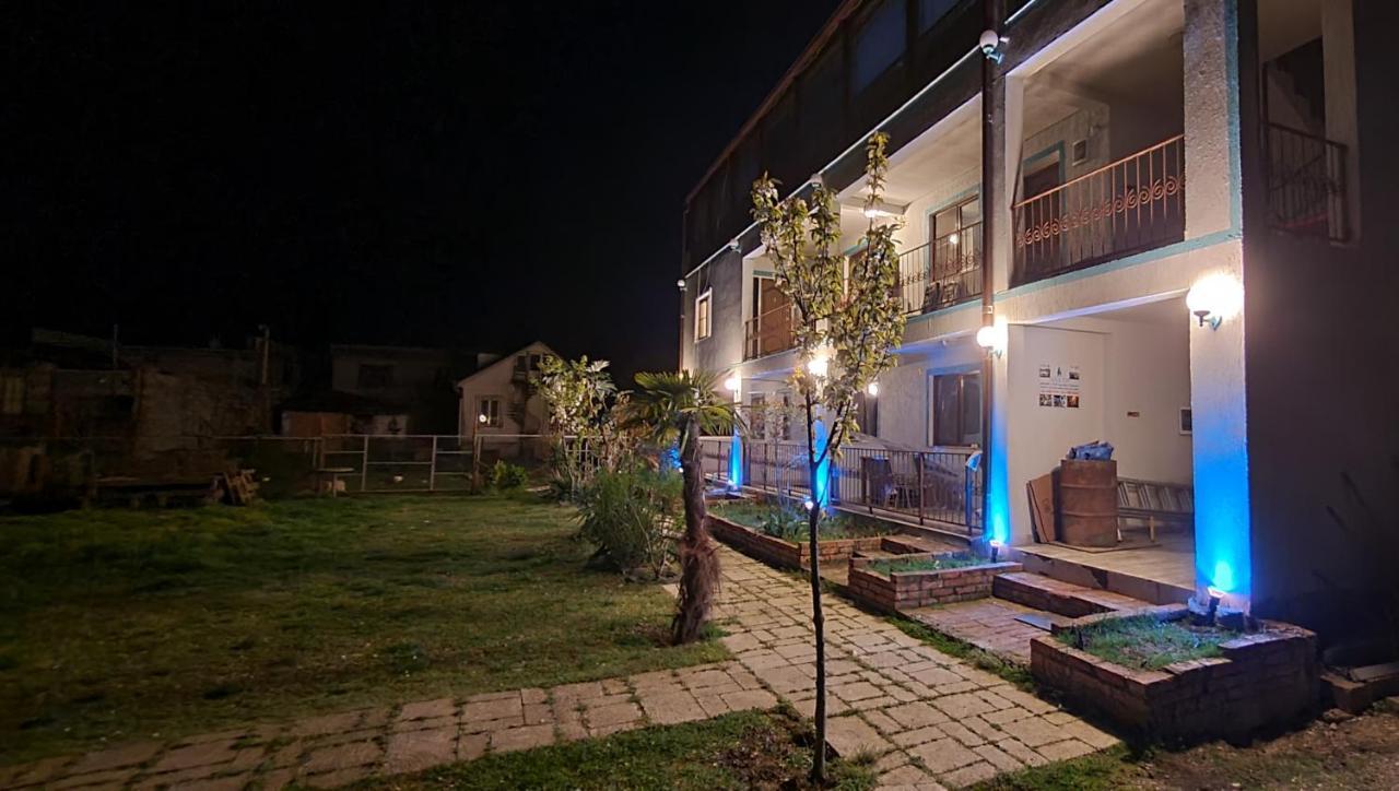 Apsa Butik Hotel Sukhumi Exterior photo