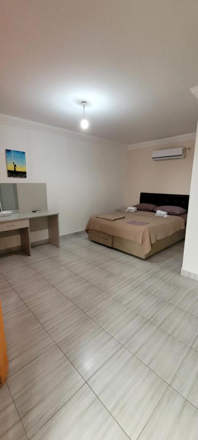 Apsa Butik Hotel Sukhumi Exterior photo